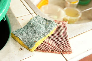 tips to keep your office breakroom clean with professional cleaning supplies sponges